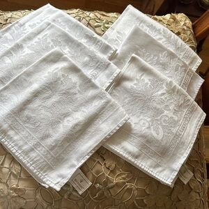 NEW 6  WATERFORD WHITE DAMASK NAPKINS